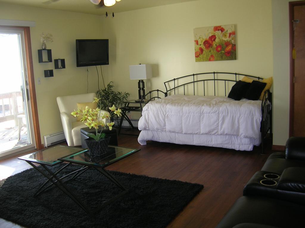 Camp Inn Lodge Oscoda Δωμάτιο φωτογραφία