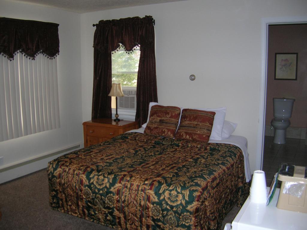 Camp Inn Lodge Oscoda Εξωτερικό φωτογραφία