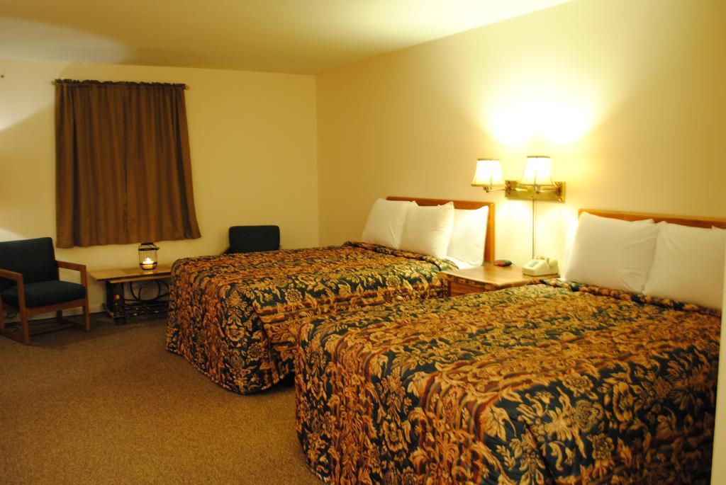 Camp Inn Lodge Oscoda Δωμάτιο φωτογραφία